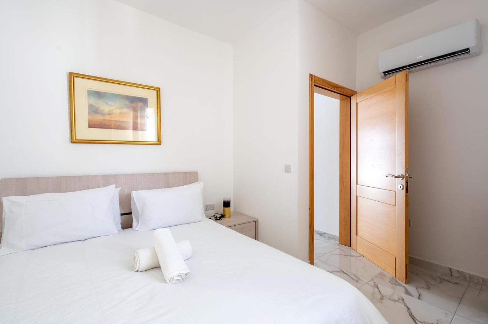 Msida Central Suites Экстерьер фото